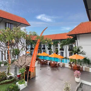 4* Szálloda Harris Kuta Tuban Bali